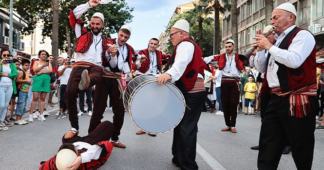 Dünyanın farklı kültür ve renkleri Denizli’de buluştu!